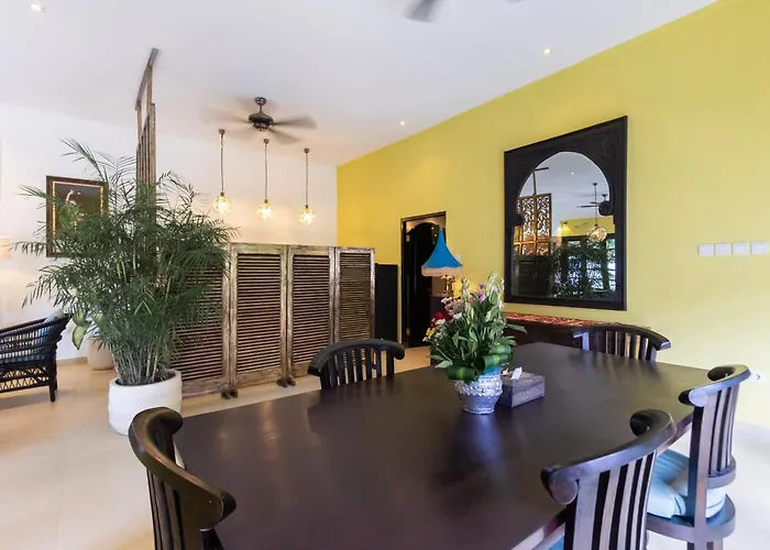 Hotel Four On Drupadi Seminyak (Bali)