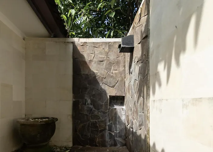 Four On Drupadi 5*