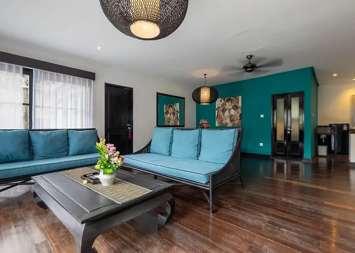Hotel Four On Drupadi