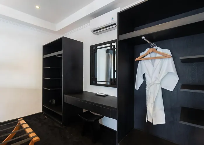 Four On Drupadi Hotel 5*