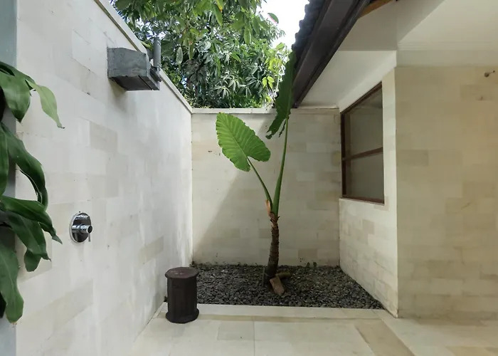 Four On Drupadi Hotel
