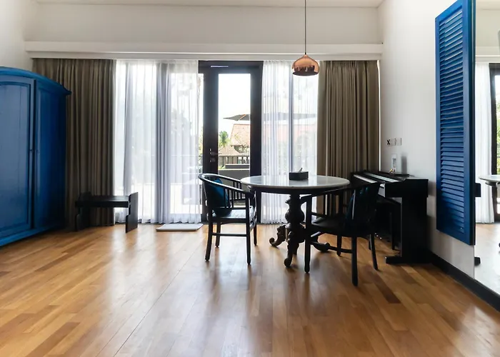Four On Drupadi Hotel