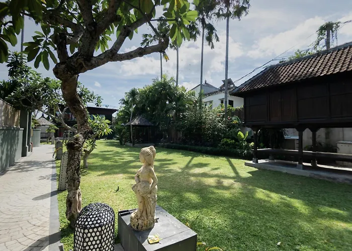Hotel Four On Drupadi Seminyak (Bali)